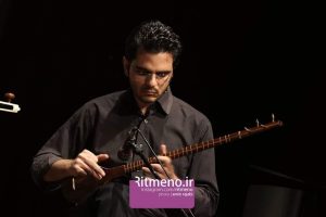 Vahid playing Setar